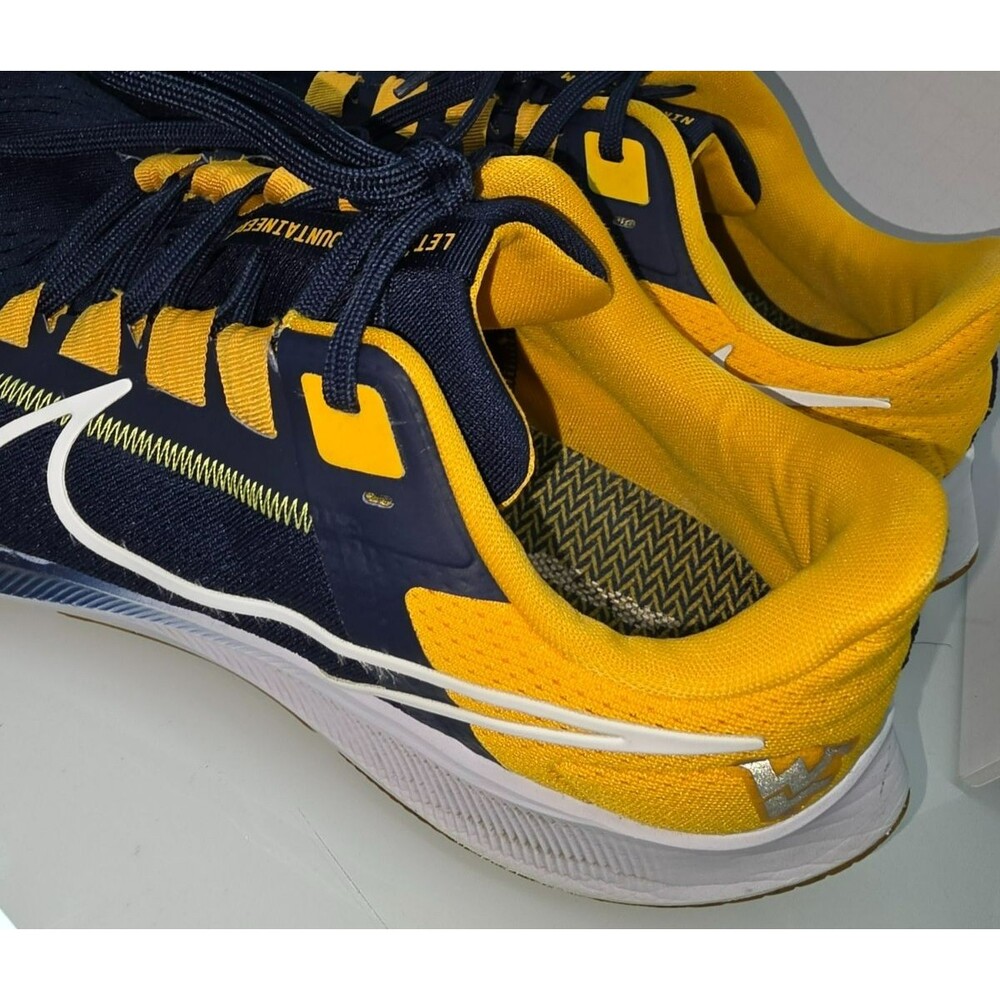 Nike Air Zoom Pegasus 38 WVU Mountaineers NCAA Mens Size 13 (Navy/Gold)